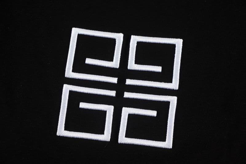 Givenchy autxW2589 thumbnail 4