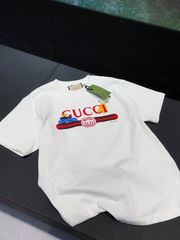 Gucci KCTR523 5
