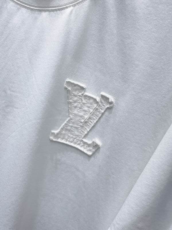 LV TS 3D thumbnail 18