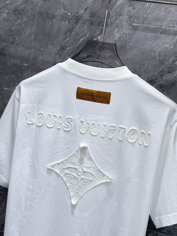 LV TS 3D thumbnail 20