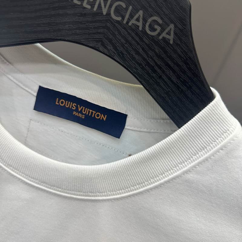 LV TS Back Logo thumbnail 4