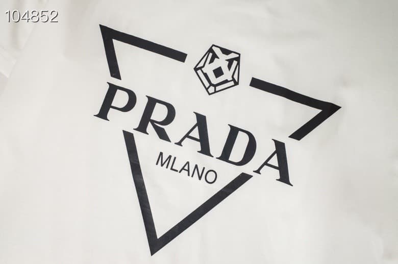 Prada FHT01 1