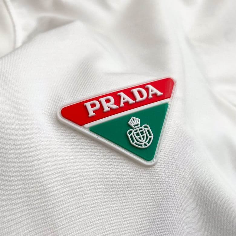 Prada KST01 2