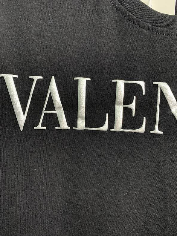Valentino 1M04 7
