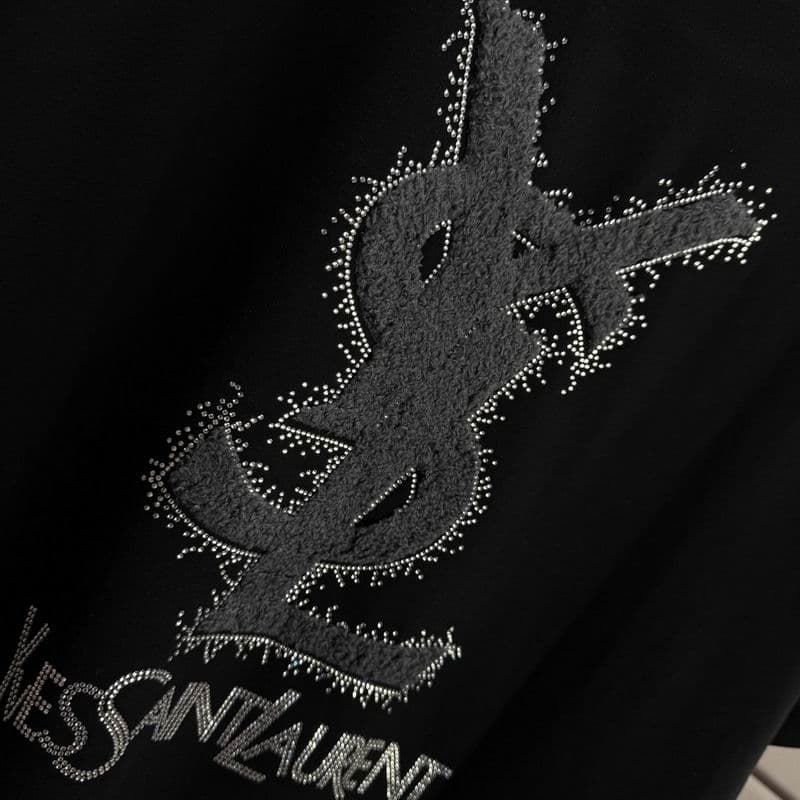 YSL XETR207 17