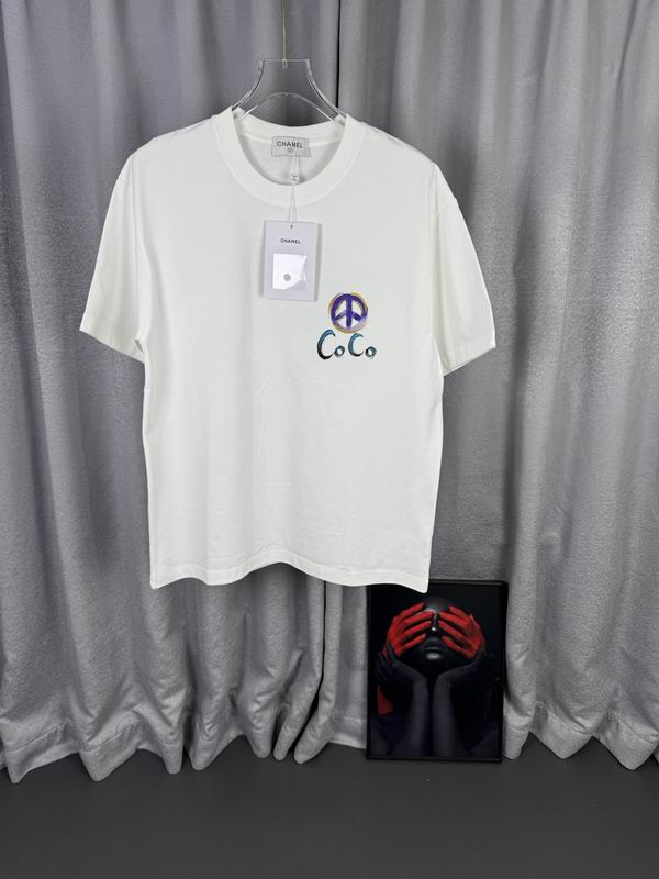 Chanel T-Shirt 42 — immagine 1